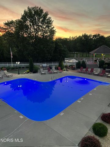 6640 Salisbury Road, D208, Maumee, OH 43537