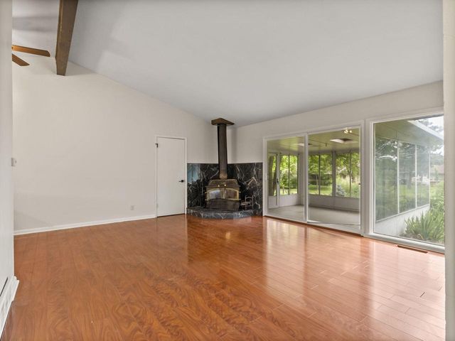 3620 S Sunset DRIVE, Milwaukee, WI 53220