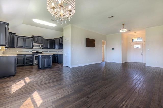 3223 El Camino Street, Bay City, TX 77414