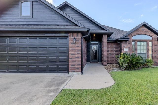 3223 El Camino Street, Bay City, TX 77414