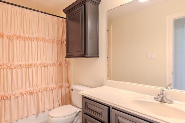3223 El Camino Street, Bay City, TX 77414