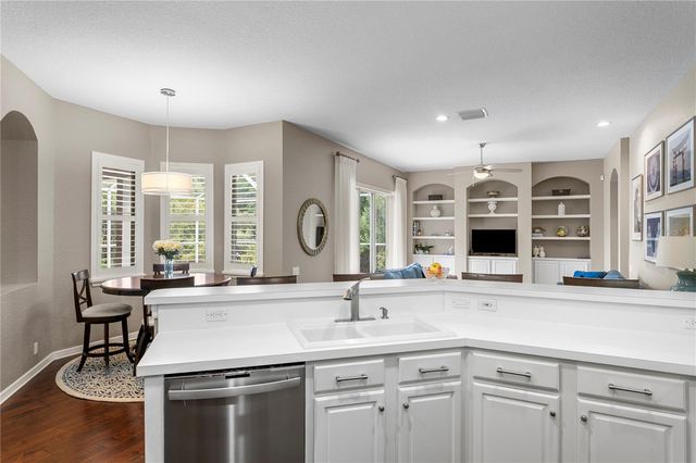10237 GARDEN ALCOVE DRIVE, Tampa, FL 33647