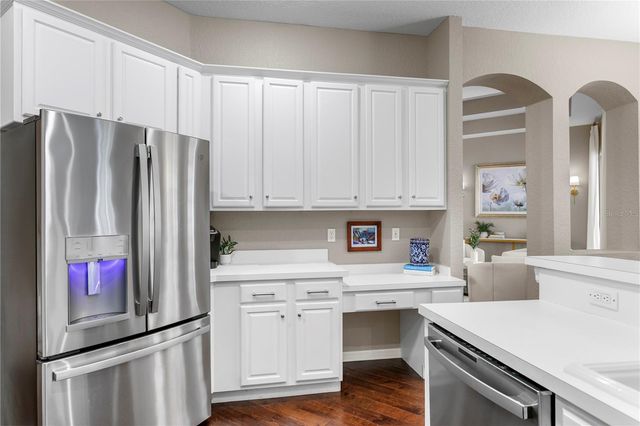 10237 GARDEN ALCOVE DRIVE, Tampa, FL 33647