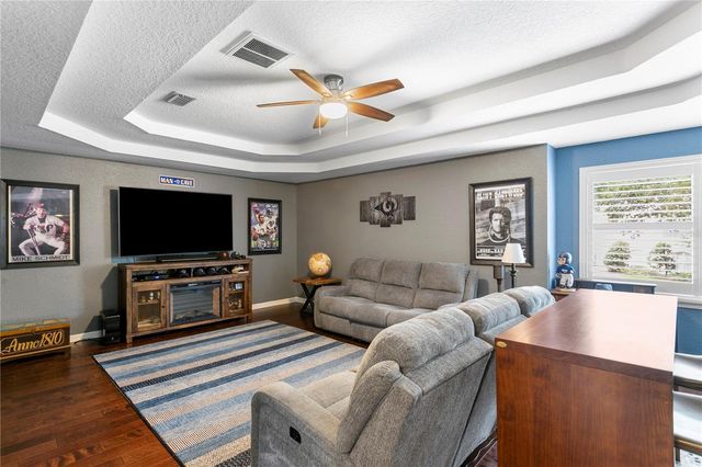 10237 GARDEN ALCOVE DRIVE, Tampa, FL 33647