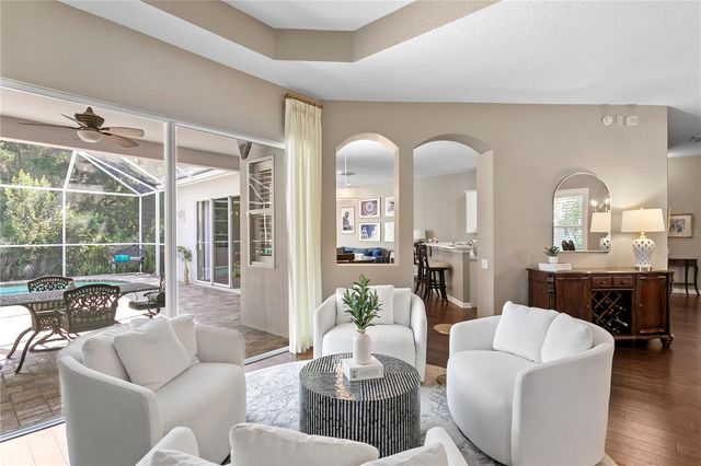 10237 GARDEN ALCOVE DRIVE, Tampa, FL 33647