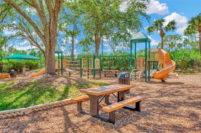 10237 GARDEN ALCOVE DRIVE, Tampa, FL 33647