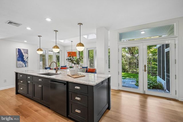 263 S ROBERTS RD, Bryn Mawr, PA 19010