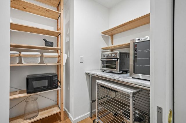 263 S ROBERTS RD, Bryn Mawr, PA 19010