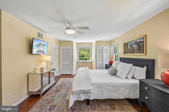 263 S ROBERTS RD, Bryn Mawr, PA 19010