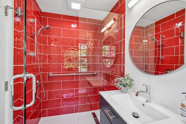 263 S ROBERTS RD, Bryn Mawr, PA 19010