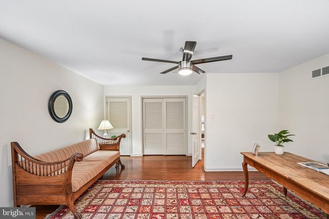 263 S ROBERTS RD, Bryn Mawr, PA 19010