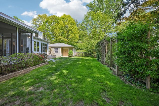 263 S ROBERTS RD, Bryn Mawr, PA 19010