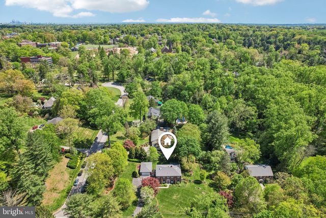 263 S ROBERTS RD, Bryn Mawr, PA 19010