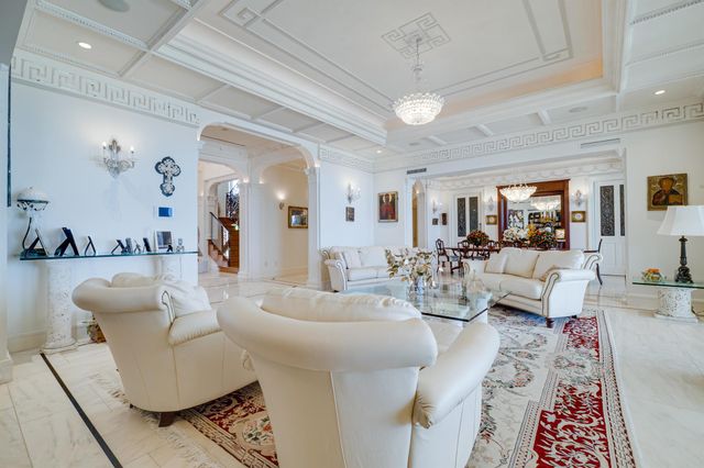 1280 S Ocean Boulevard, Manalapan, FL 33462