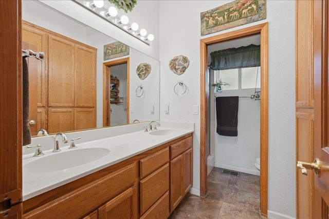 43319 Leach Rd, Ahwahnee, CA 93601