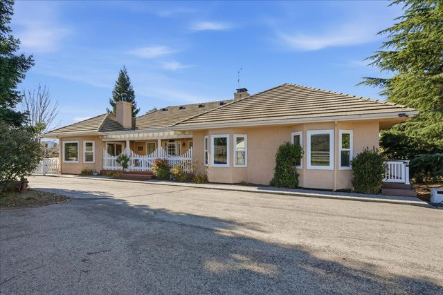 43319 Leach Rd, Ahwahnee, CA 93601