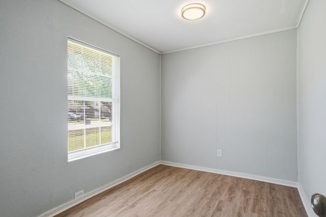 233 Creek Cove Drive, Dallas, TX 75217