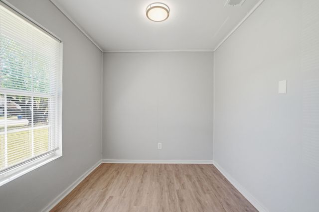 233 Creek Cove Drive, Dallas, TX 75217