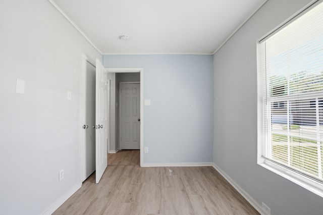 233 Creek Cove Drive, Dallas, TX 75217