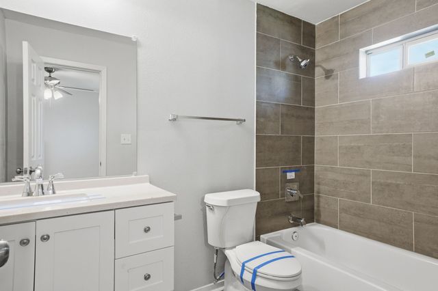 233 Creek Cove Drive, Dallas, TX 75217