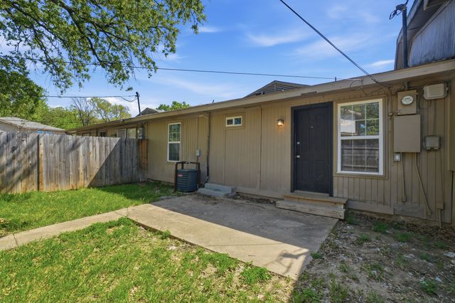 233 Creek Cove Drive, Dallas, TX 75217