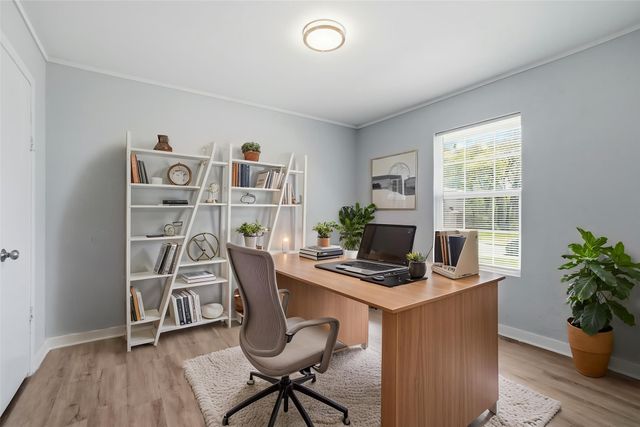 233 Creek Cove Drive, Dallas, TX 75217