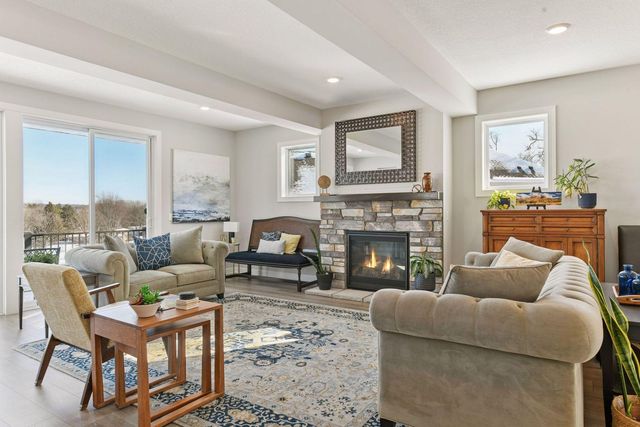 7465 Glengarry Place, Eden Prairie, MN 55344