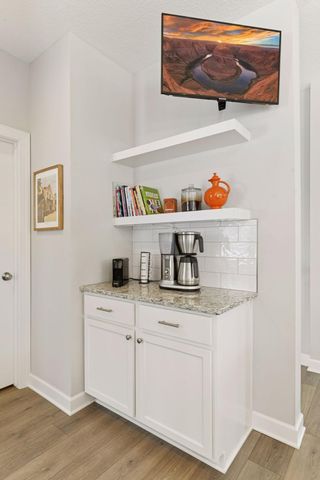 7465 Glengarry Place, Eden Prairie, MN 55344