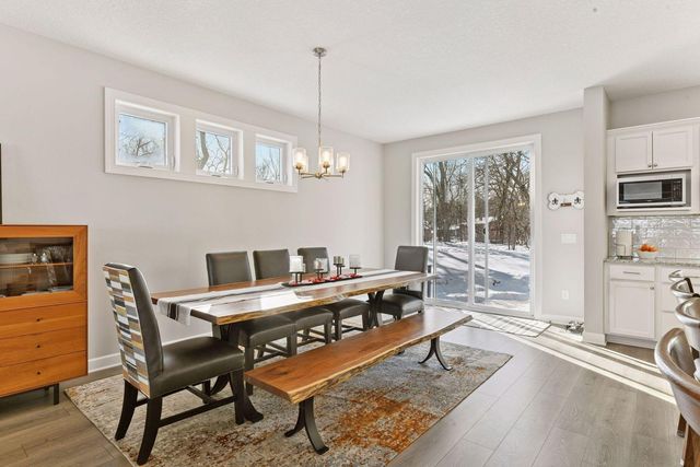 7465 Glengarry Place, Eden Prairie, MN 55344