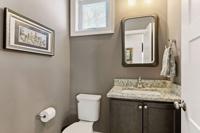 7465 Glengarry Place, Eden Prairie, MN 55344