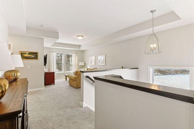 7465 Glengarry Place, Eden Prairie, MN 55344