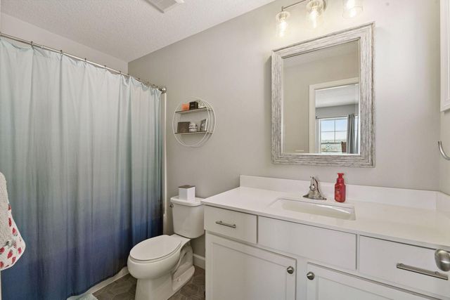 7465 Glengarry Place, Eden Prairie, MN 55344