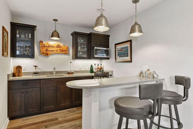 7465 Glengarry Place, Eden Prairie, MN 55344