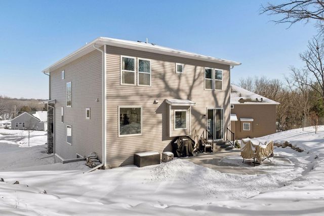 7465 Glengarry Place, Eden Prairie, MN 55344