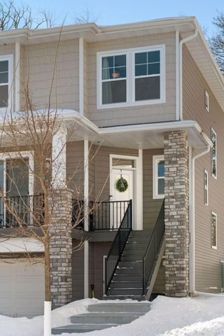 7465 Glengarry Place, Eden Prairie, MN 55344