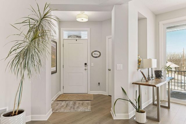 7465 Glengarry Place, Eden Prairie, MN 55344