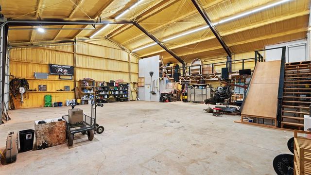 14101 Iron Road, Mcloud, OK 74851