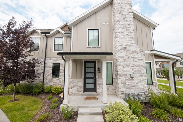 1404 E RUSTIC WOOD CT, Sandy, UT 84092