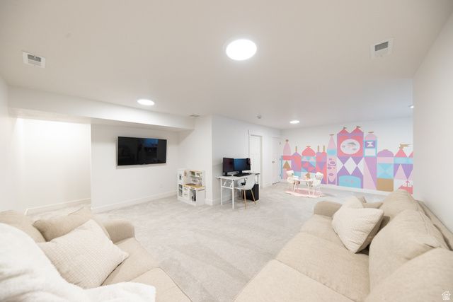 1404 E RUSTIC WOOD CT, Sandy, UT 84092