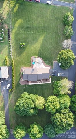 3231 Windrow Lane, Matthews, NC 28105