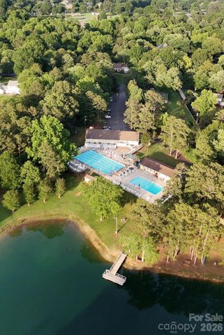 3231 Windrow Lane, Matthews, NC 28105
