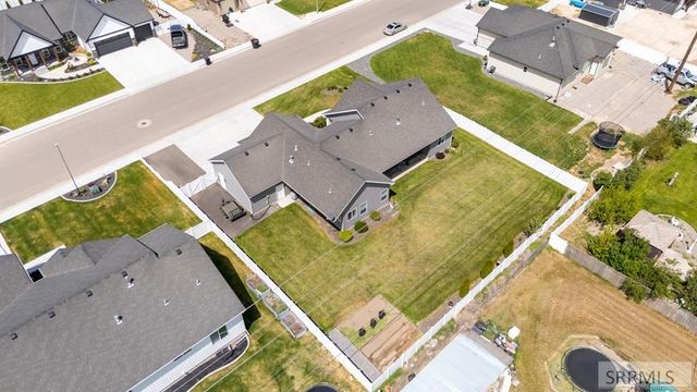 775 Sunset Court, Shelley, ID 83274