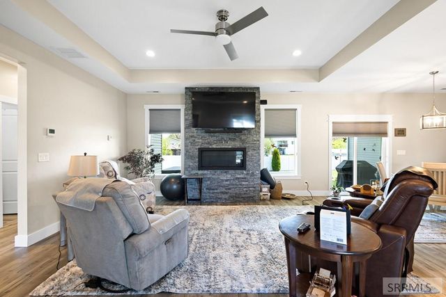 775 Sunset Court, Shelley, ID 83274