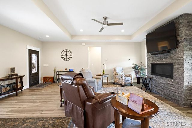 775 Sunset Court, Shelley, ID 83274