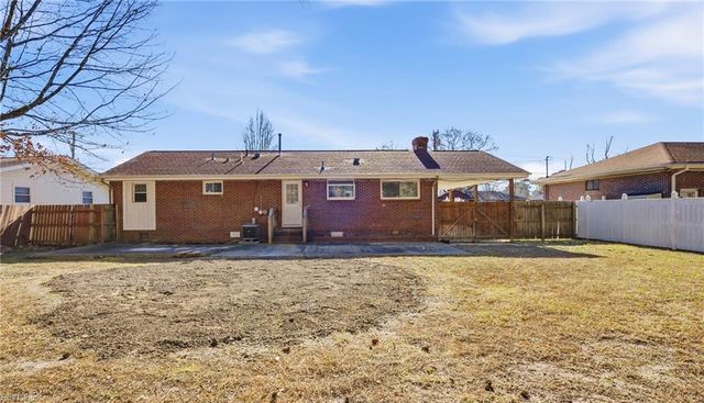 48 Rexford DR, Newport News, VA 23608