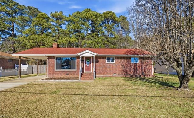 48 Rexford DR, Newport News, VA 23608