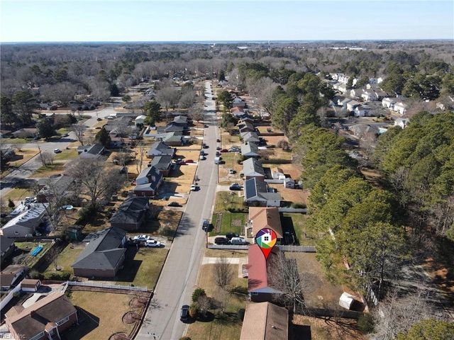 48 Rexford DR, Newport News, VA 23608