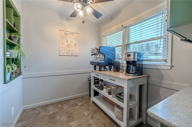 3852 Edinburgh, Austintown, OH 44511