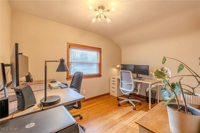 3852 Edinburgh, Austintown, OH 44511