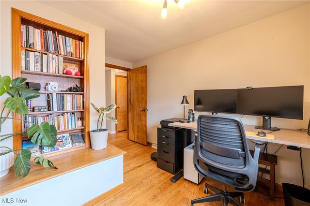 3852 Edinburgh, Austintown, OH 44511